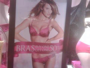 VictoriaSecret01